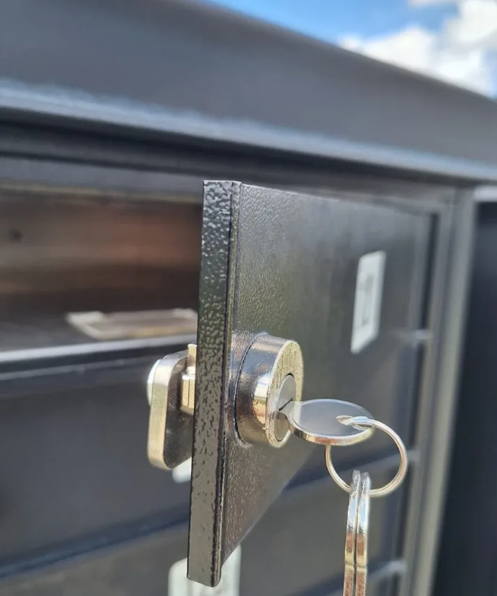 Mailbox lock replacement in Port St. Lucie