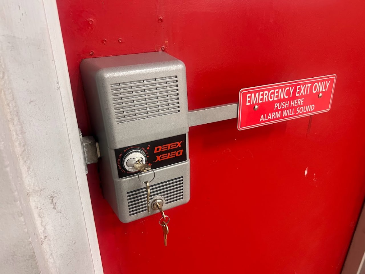 What Does the Red Light on My Detex Exit Device Mean?